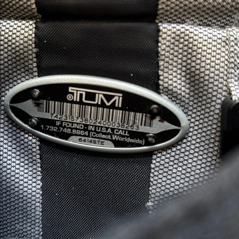 Tumi T3 6414STE Black Nylon Crossbody Messenger Bag
